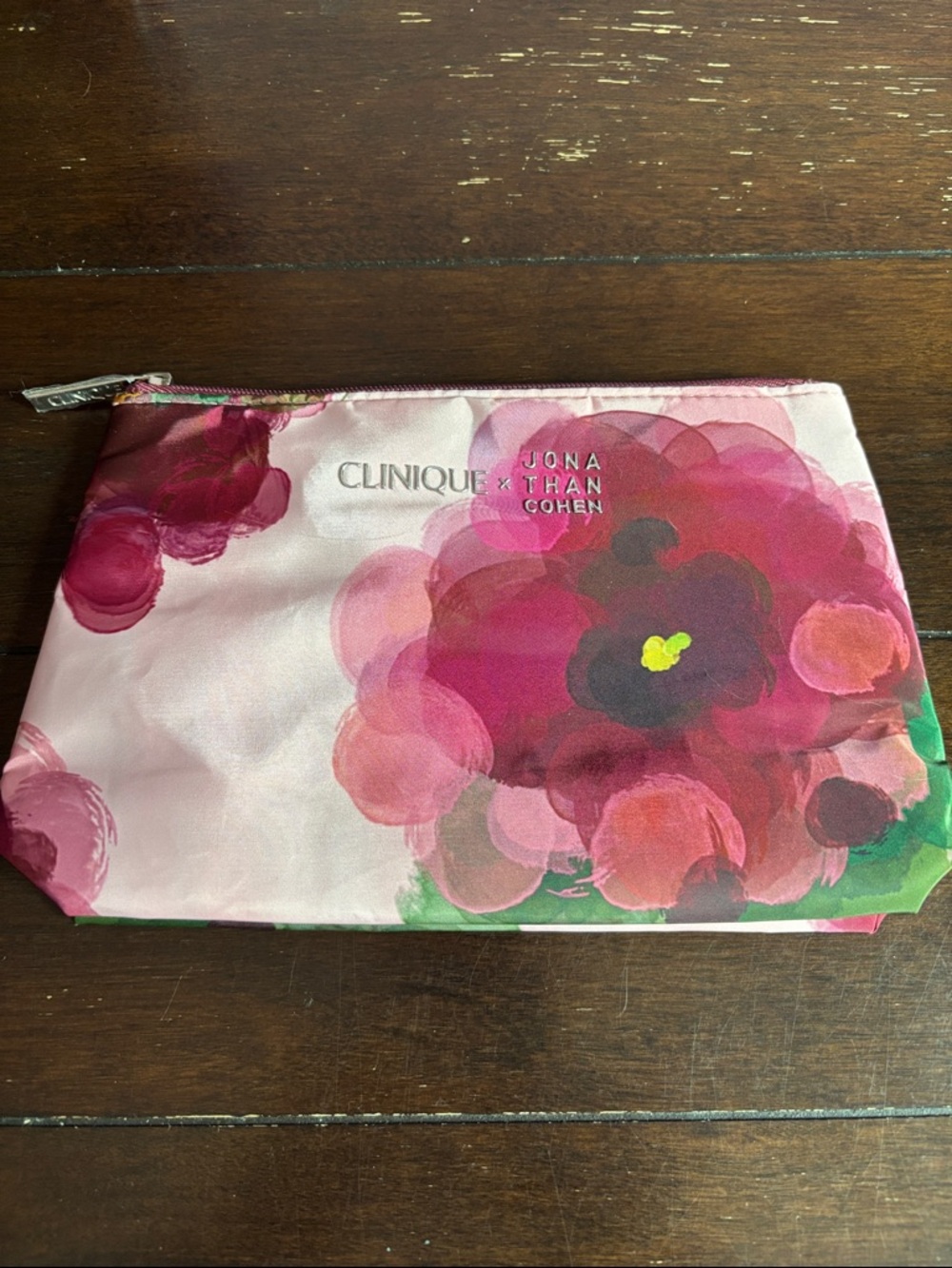 Clinique x Jona Than Cohen Pink Floral Tote and MakeupPouch Set NWT - Picture 5 of 6